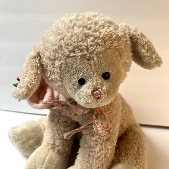 Gund Lamb Sitting Plush "Sadie" With Floral Bonnet 12" - Picture 4 of 8